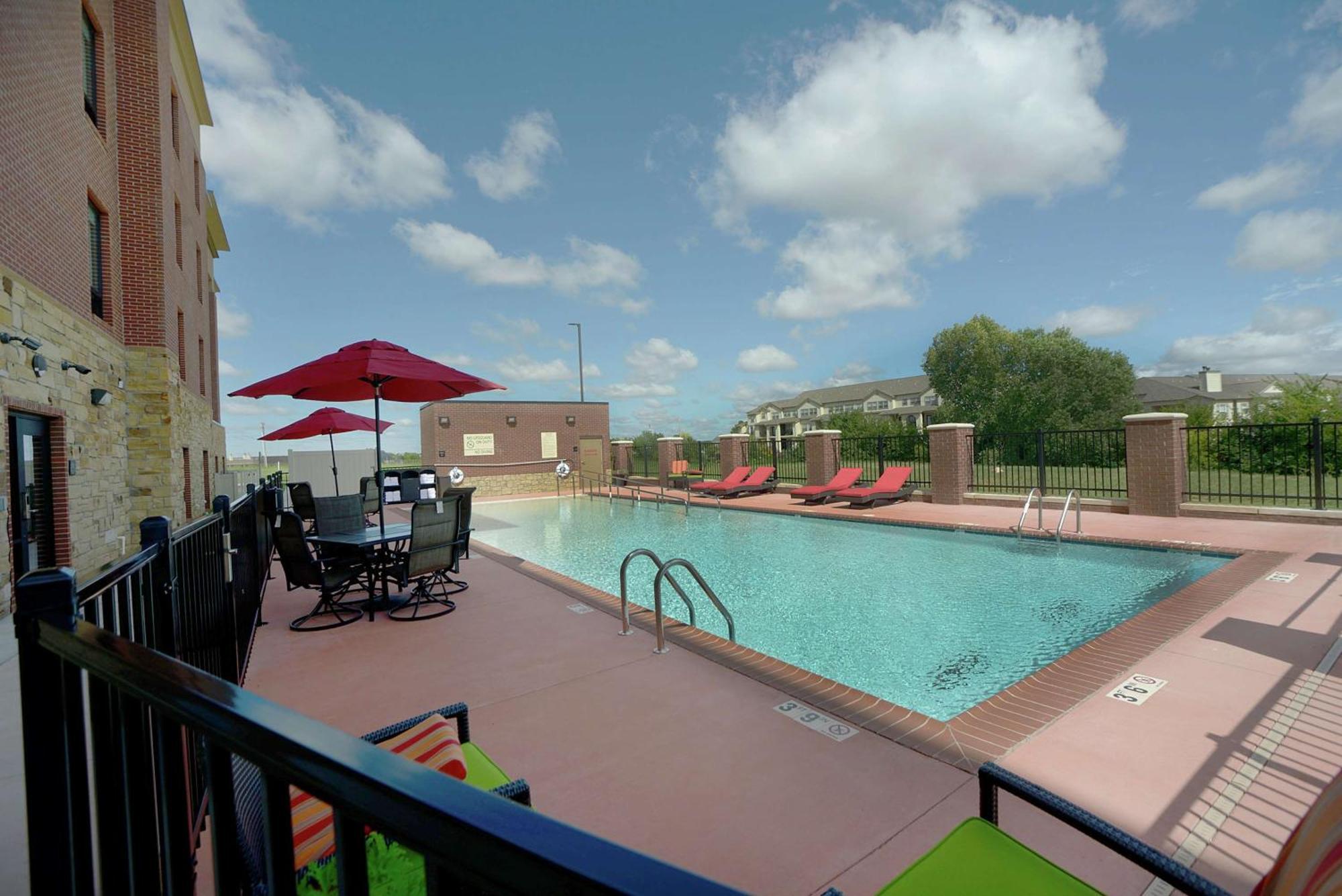 Hampton Inn & Suites Oklahoma City/Quail Springs Exterior foto